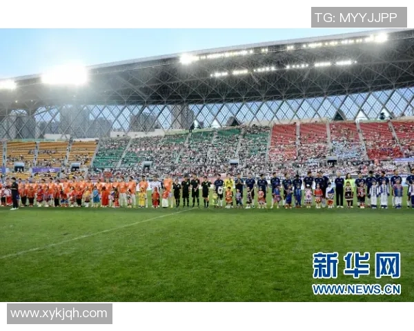 川渝足球明星联队携手共创辉煌未来展现足球魅力与团结精神 川渝足球明星联队携手共创辉煌未来展现足球魅力与团结精神